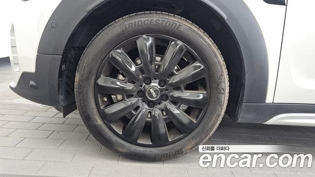 Mini Cooper Countryman 2024 — фото 5 из 20