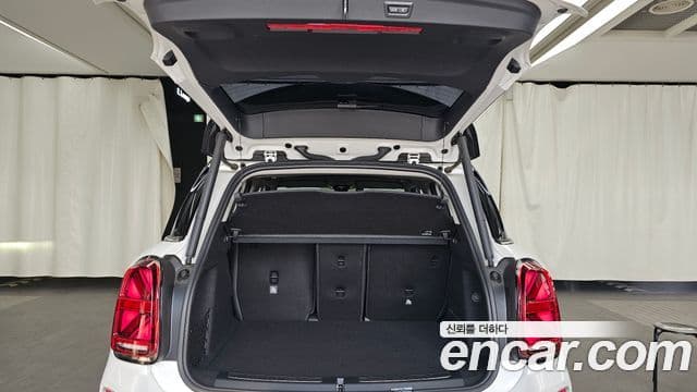 Mini Cooper Countryman 2024 — фото 20 из 20