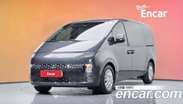 Hyundai Staria 2023 — Şəkil 1/20