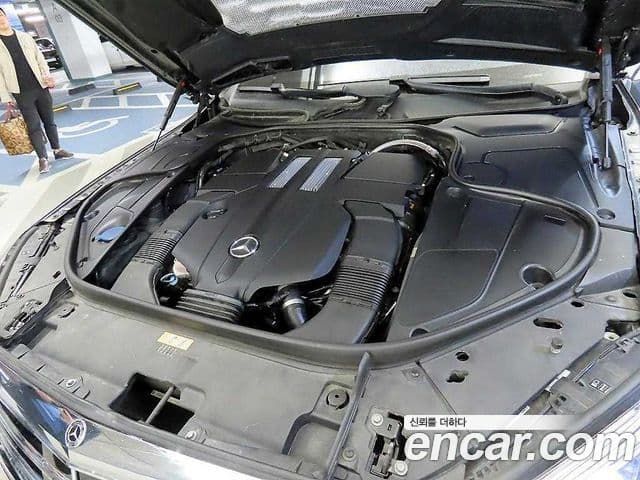 Mercedes-Benz S-Class 2018 — ფოტო 19/20