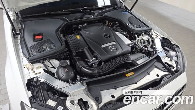 Mercedes-Benz E-Class 2023 — Фото 6/20