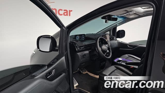 Hyundai Staria 2024 — Şəkil 10/20