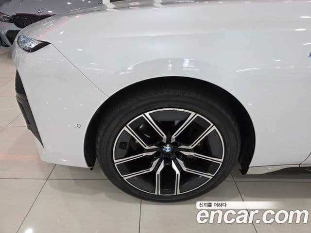 BMW 7 Series 2025 — фото 4 из 20