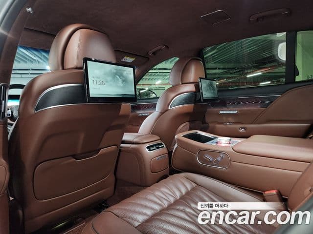 Genesis G90 2022 — Şəkil 9/20