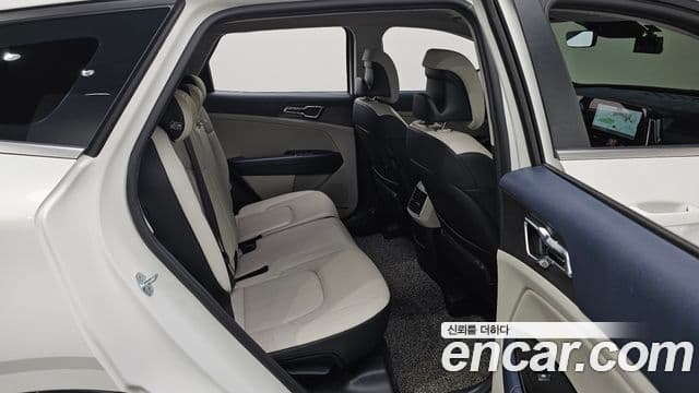 Kia Sportage 2022 — фото 12 из 20