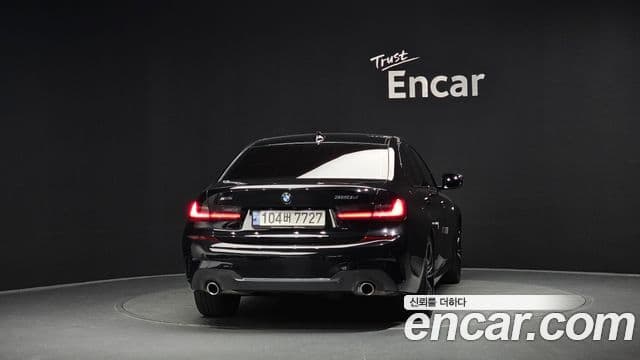 BMW 3 Series 2021 — фото 4 из 20