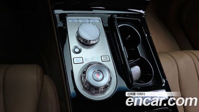 Genesis Electrified G80 2024 — фото 8 из 20