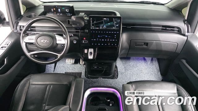 Hyundai Staria 2022 — Фото 7/20