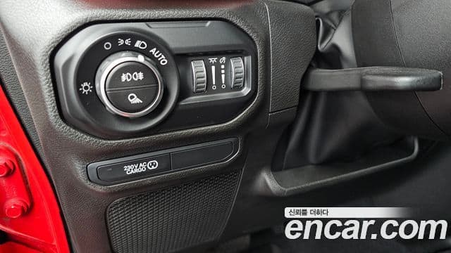 Jeep Gladiator 2022 — фото 14 из 20