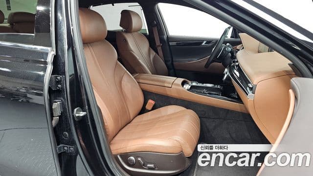 Genesis Electrified G80 2022 — Şəkil 11/20
