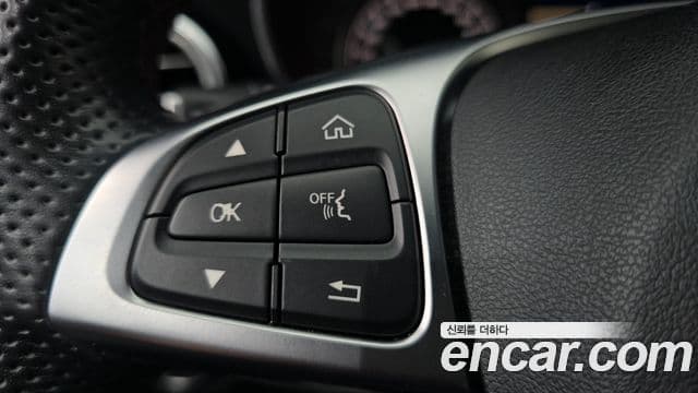 Mercedes-Benz C-Class 2018 — Şəkil 3/35
