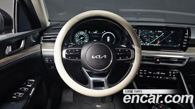 Kia K5 2021 — фото 13 из 20