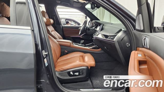 BMW X7 2020 — Photo 2/20