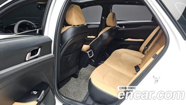 Kia K5 2019 — фото 10 из 20