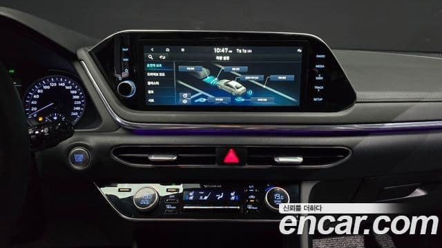 Hyundai Sonata 2021 — фото 15 из 20