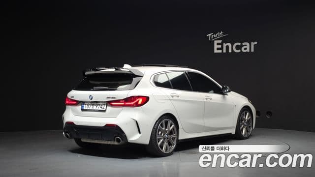 BMW 1 Series 2023 — ფოტო 2/20