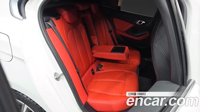 BMW 1 Series 2023 — ფოტო 12/20