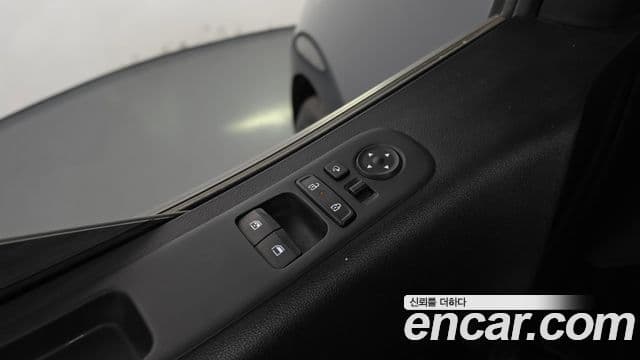 Hyundai Staria 2024 — фото 20 из 20
