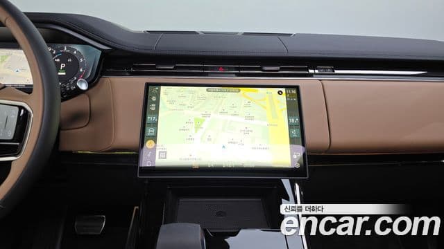 Land Rover Range Rover Sport 2026 — Фото 14/20