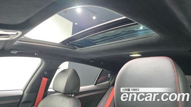 Kia Stinger 2021 — Şəkil 17/20