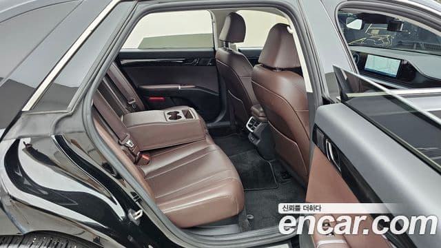 Hyundai Grandeur 2023 — фото 12 из 20