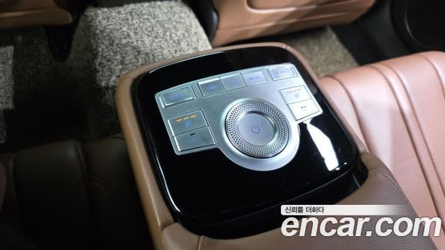 Genesis Electrified G80 2021 — ფოტო 19/20