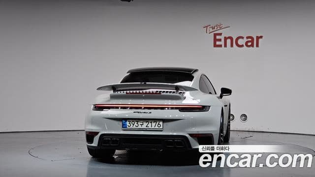 Porsche 911 2022 — Şəkil 4/20