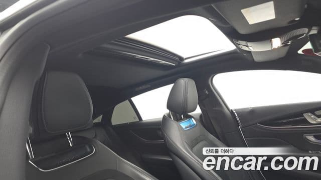 Mercedes-Benz AMG GT 2022 — Фото 17/20