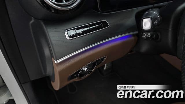 Mercedes-Benz E-Class 2019 — Şəkil 14/20