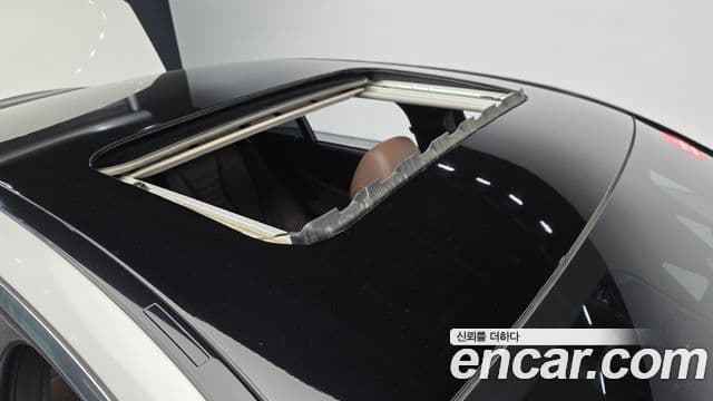 Mercedes-Benz E-Class 2019 — Şəkil 19/20
