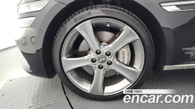 Genesis Electrified G80 2022 — фото 5 из 20