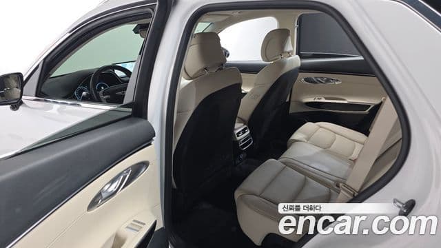 Genesis GV70 2023 — Şəkil 16/20