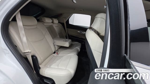 Genesis GV70 2023 — Şəkil 18/20