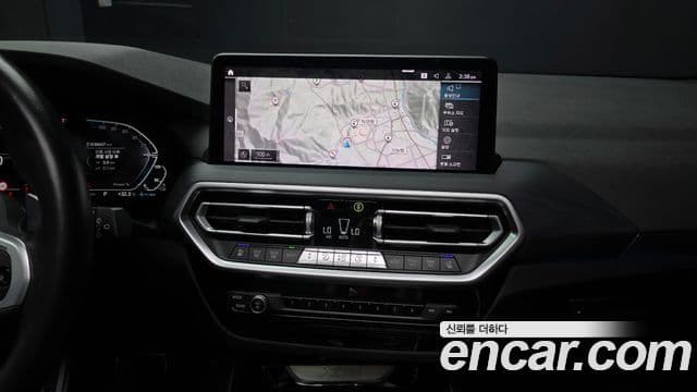 BMW X3 2023 — ფოტო 14/20