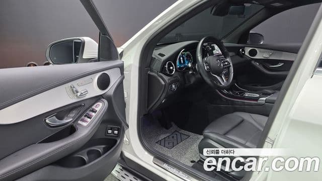 Mercedes-Benz GLC-Class 2021 — ფოტო 10/20