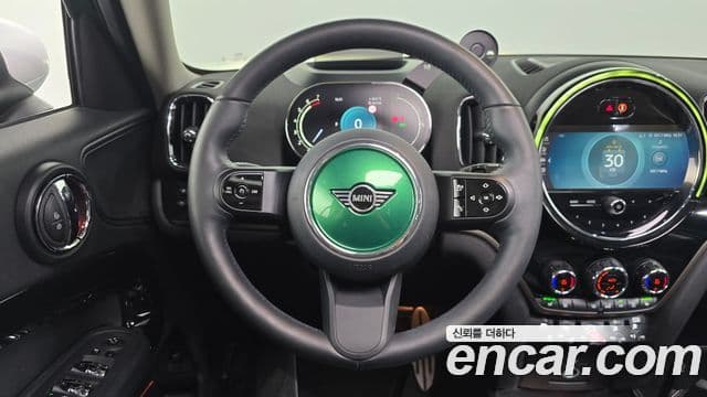 Mini Cooper Countryman 2023 — Photo 17/20