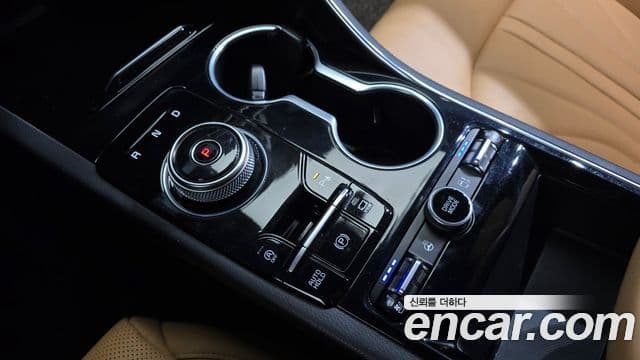 Kia K5 2020 — ფოტო 9/20