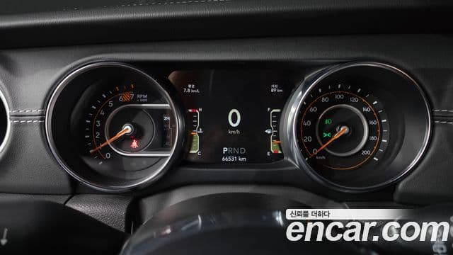 Jeep Wrangler 2022 — фото 8 из 20