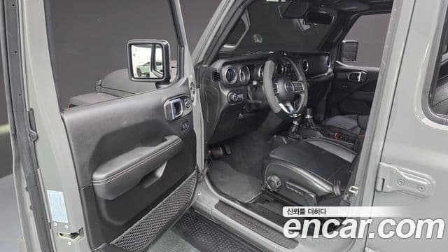 Jeep Wrangler 2022 — фото 10 из 20
