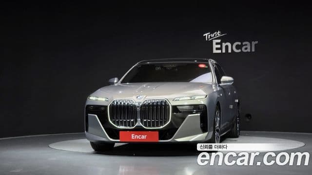 BMW 7 Series 2025 — Şəkil 2/20