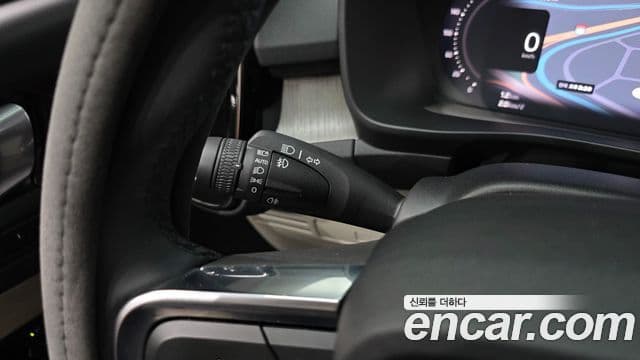 Volvo XC40 2022 — ფოტო 9/34