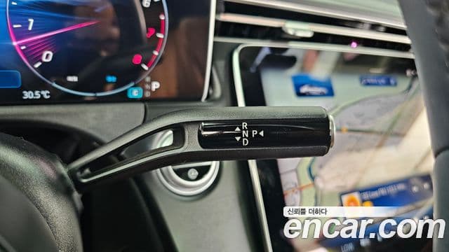 Mercedes-Benz E-Class 2024 — фото 9 из 20
