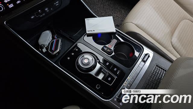 Kia Carnival 2024 — фото 9 из 20