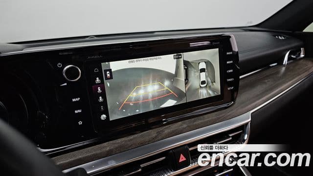 Kia K5 2020 — ფოტო 15/20