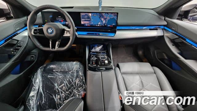 BMW 5 Series, 2025