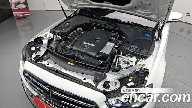 Mercedes-Benz E-Class 2023 — фото 6 из 20