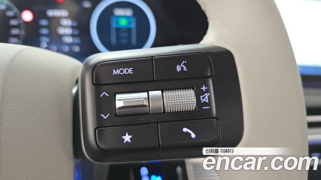 Hyundai Santa Fe 2024 — Photo 16/32