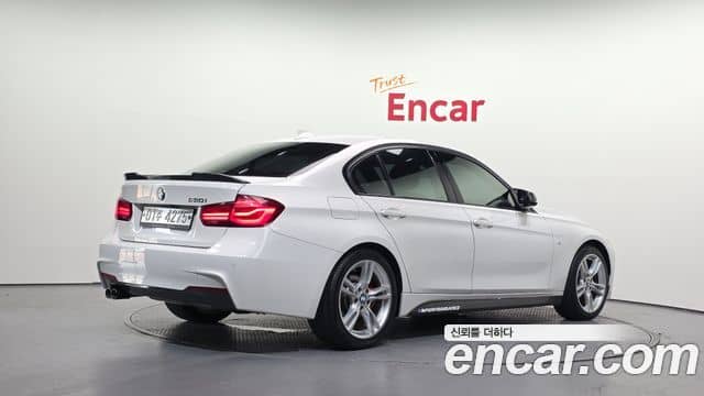 BMW 3 Series, 2018