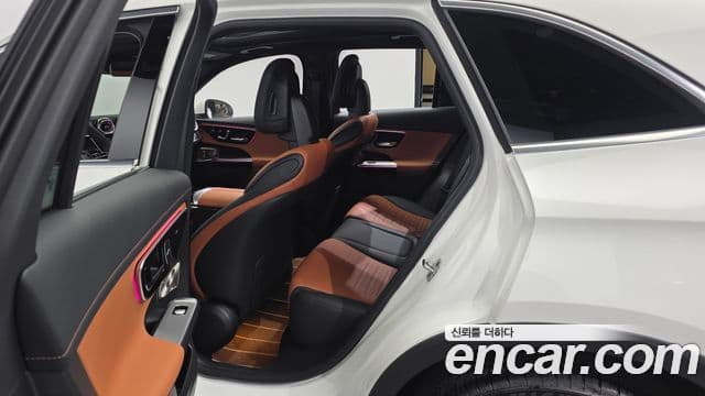 Mercedes-Benz GLC-Class 2025 — ფოტო 11/20