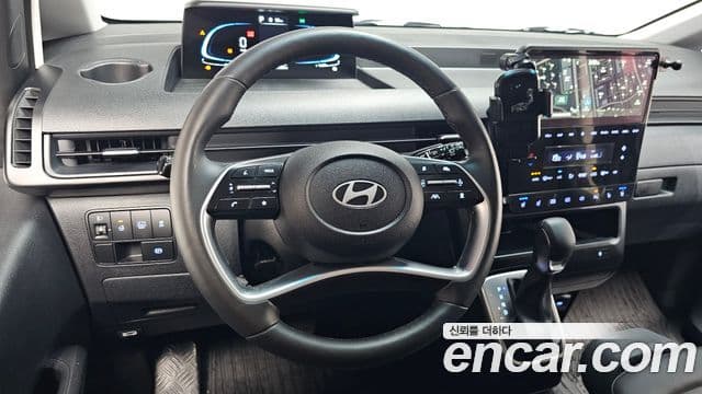 Hyundai Staria 2025 — Фото 12/20